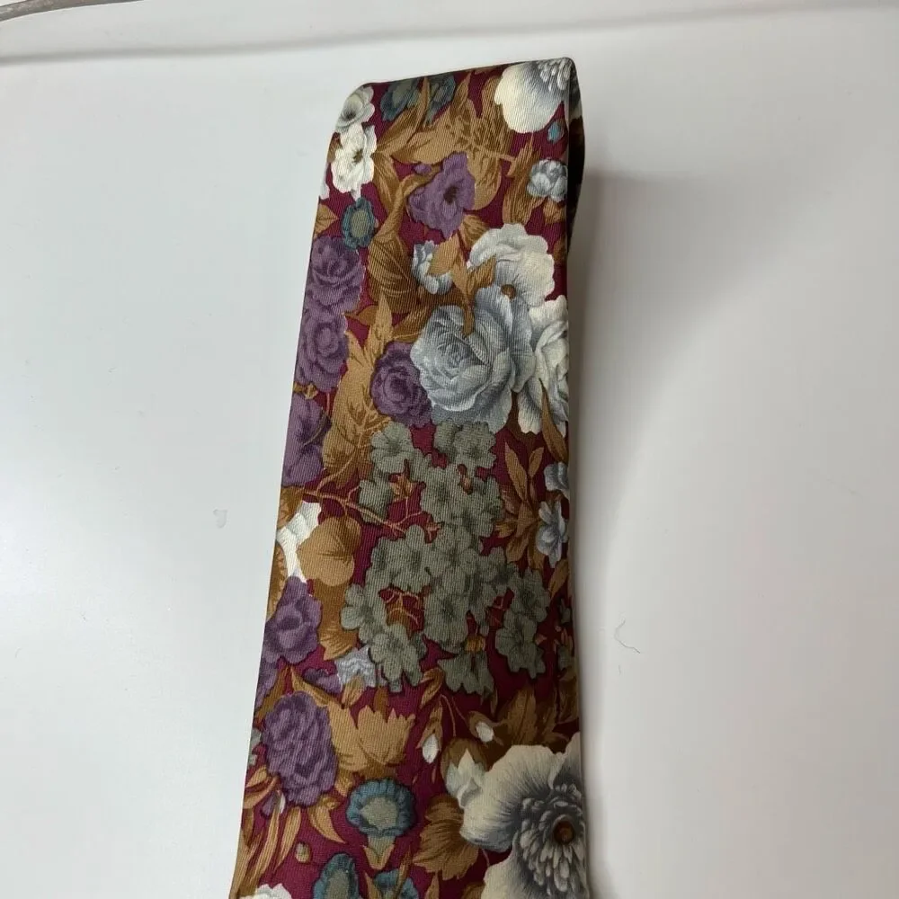 Land’s end silk vintage floral tie